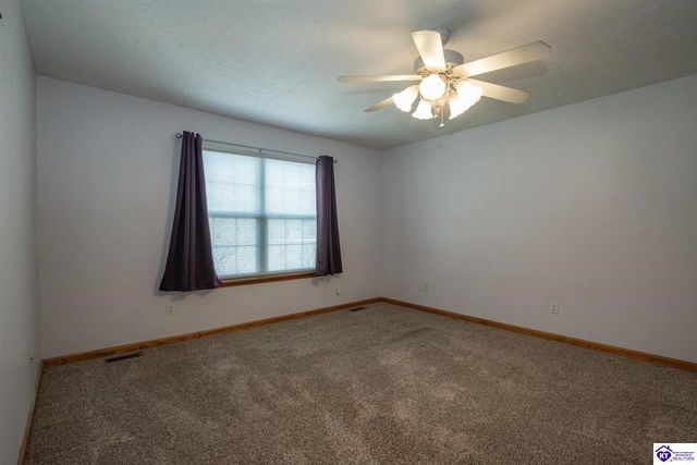 260 Cassies Way, Vine Grove, KY 40175