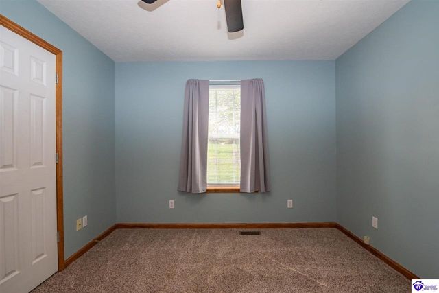 260 Cassies Way, Vine Grove, KY 40175