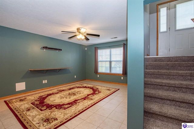 260 Cassies Way, Vine Grove, KY 40175