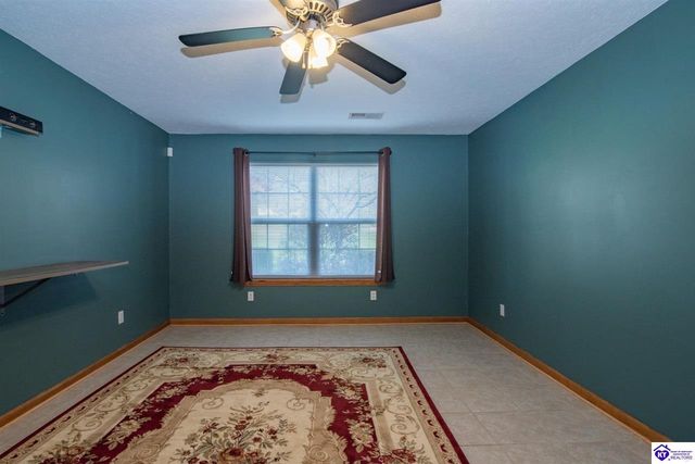 260 Cassies Way, Vine Grove, KY 40175