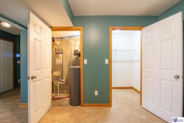 260 Cassies Way, Vine Grove, KY 40175