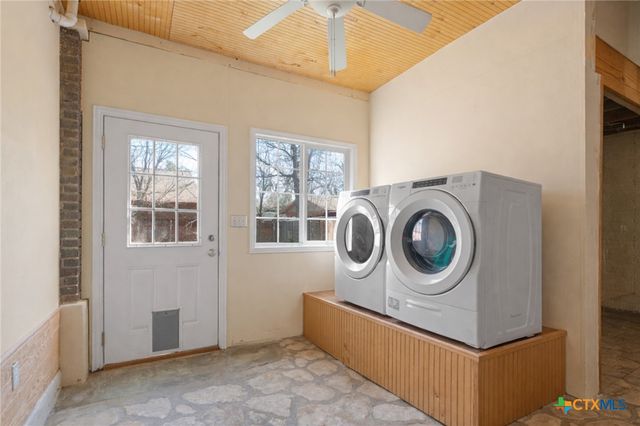 1543 W Clark Street, Bartlett, TX 76511