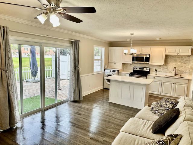 13731 JUNIPER BLOSSOM DRIVE 101, Tampa, FL 33618