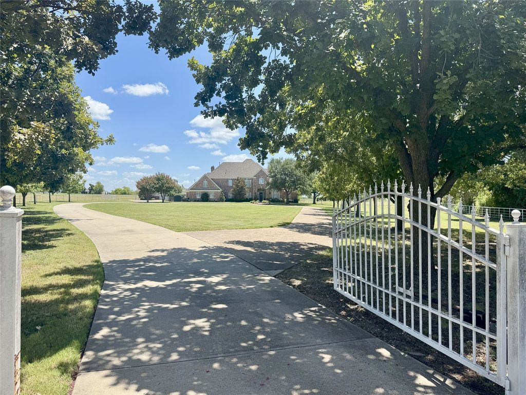 2033 Jordan Lane, Rockwall, TX 75032