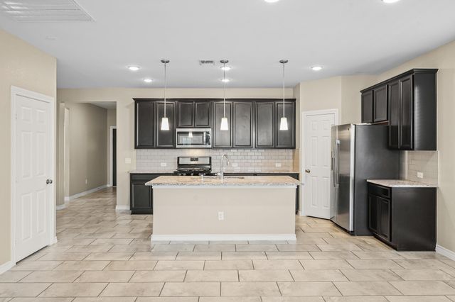 24911 Prairie Briar Circle, Richmond, TX 77406