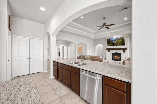 4213 Sycamore Point, Friendswood, TX 77546