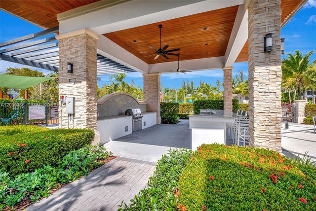 10467 NW 82nd Street 11, Doral, FL 33178