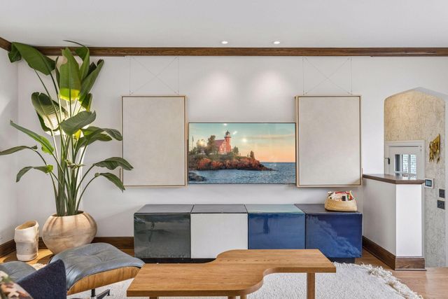 1930 Knox Avenue S, Minneapolis, MN 55403