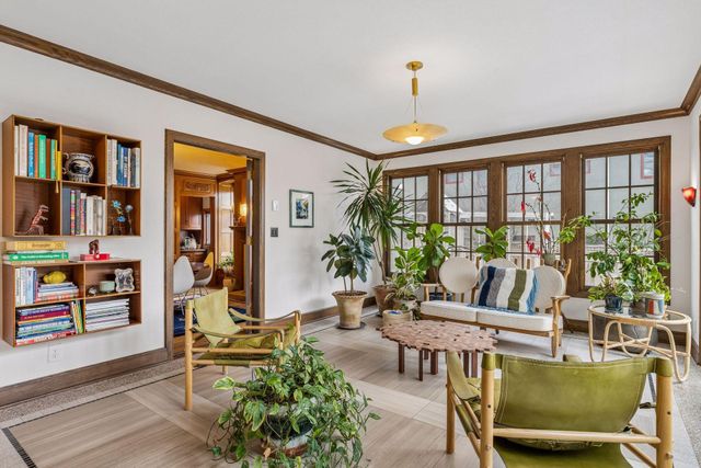 1930 Knox Avenue S, Minneapolis, MN 55403