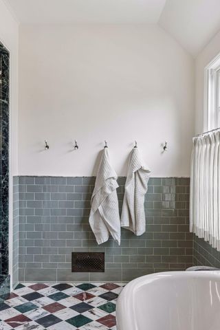 1930 Knox Avenue S, Minneapolis, MN 55403