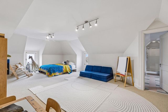 1930 Knox Avenue S, Minneapolis, MN 55403