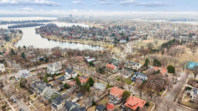 1930 Knox Avenue S, Minneapolis, MN 55403