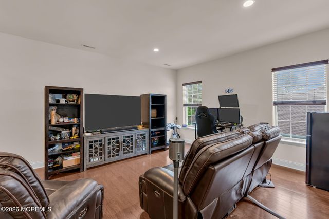 185 Arborridge Drive, Forked River, NJ 08731