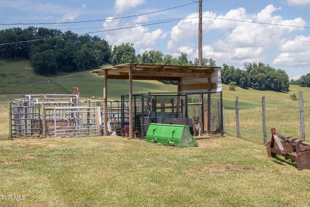 27069 Northridge Road, Meadowview, VA 24361