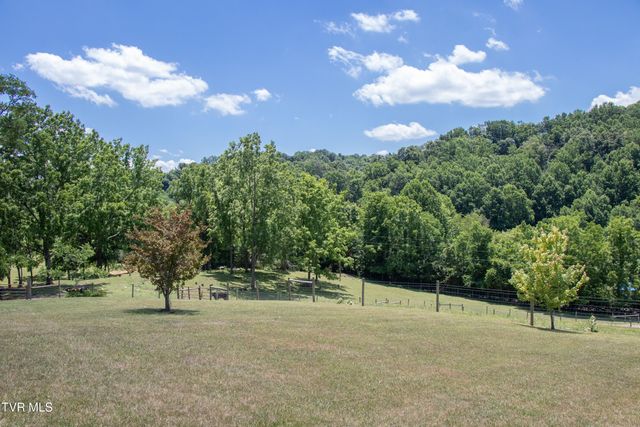 27069 Northridge Road, Meadowview, VA 24361