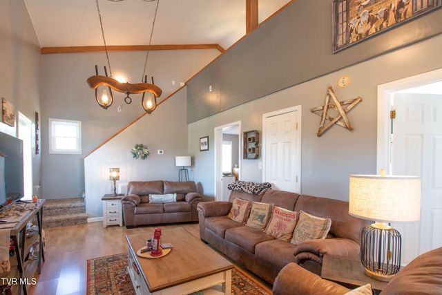 27069 Northridge Road, Meadowview, VA 24361