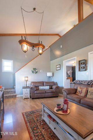 27069 Northridge Road, Meadowview, VA 24361