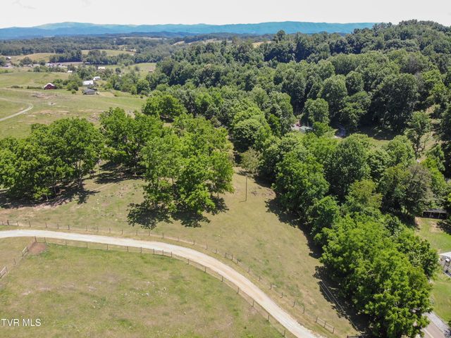 27069 Northridge Road, Meadowview, VA 24361
