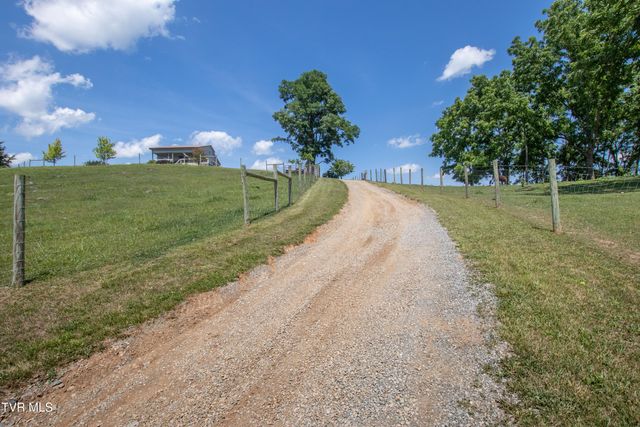 27069 Northridge Road, Meadowview, VA 24361