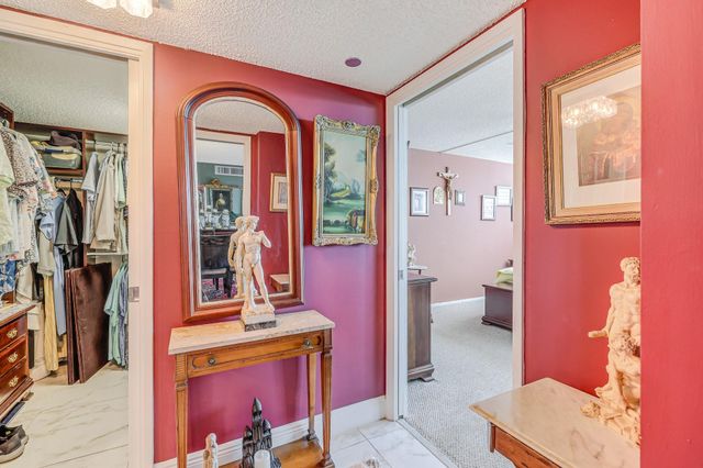 3520 Oaks Way 809, Pompano Beach, FL 33069