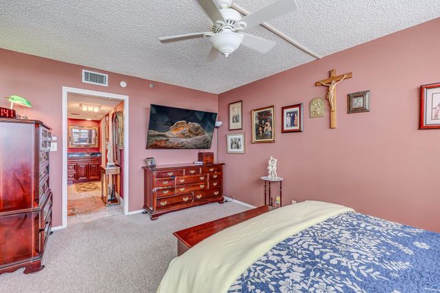 3520 Oaks Way 809, Pompano Beach, FL 33069