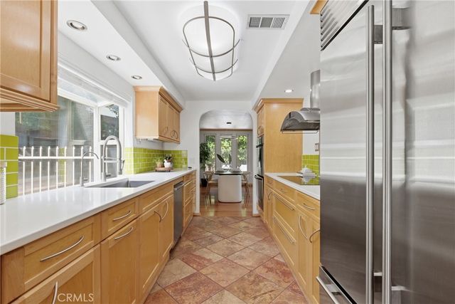 41 Hidden Valley, Monrovia, CA 91016