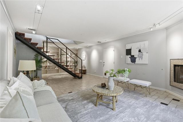 41 Hidden Valley, Monrovia, CA 91016