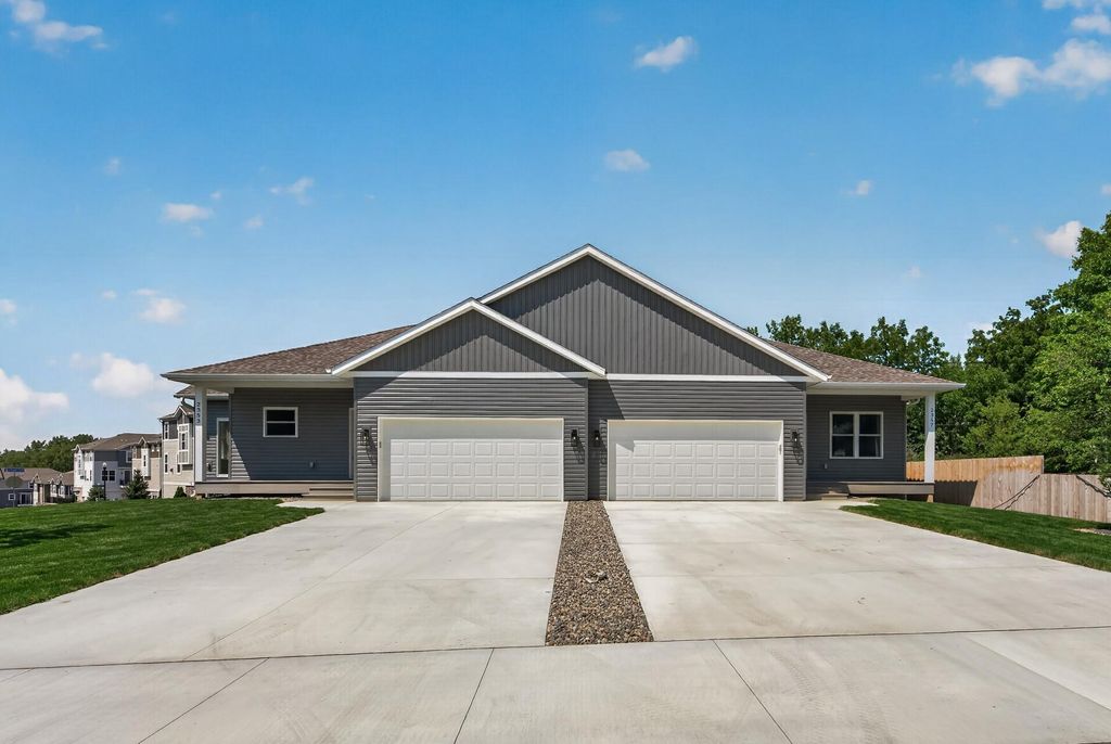 2353 7th Ave E, North Saint Paul, MN 55109 — photo 4