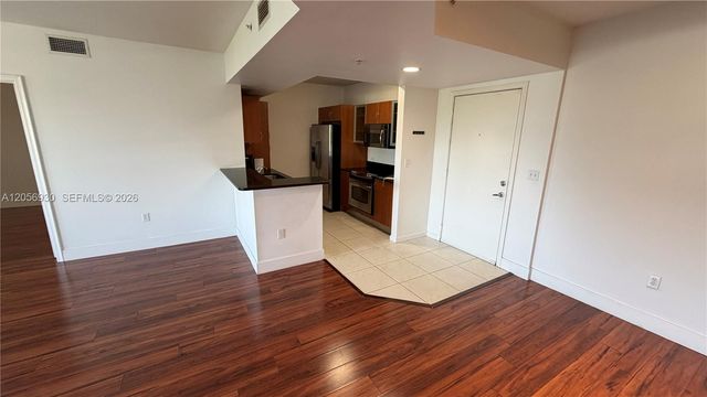 2775 NE 187th St 316, Aventura, FL 33180