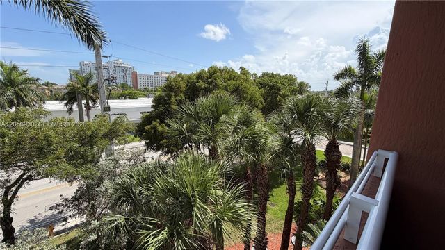 2775 NE 187th St 316, Aventura, FL 33180