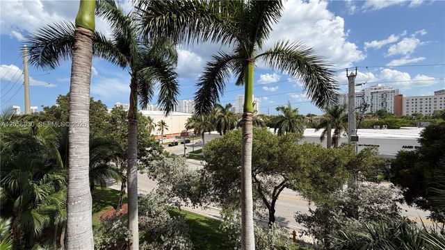 2775 NE 187th St 316, Aventura, FL 33180