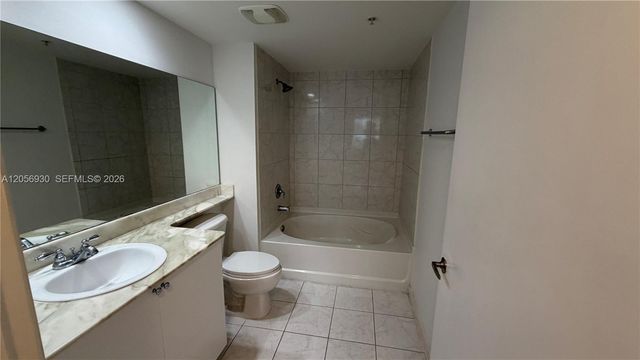 2775 NE 187th St 316, Aventura, FL 33180