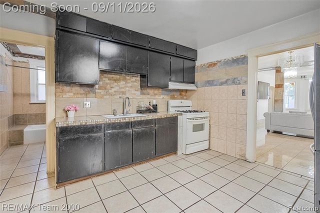 1952 Edwin Street, Hamtramck, MI 48212