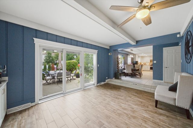 626 E Golf Road, Libertyville, IL 60048