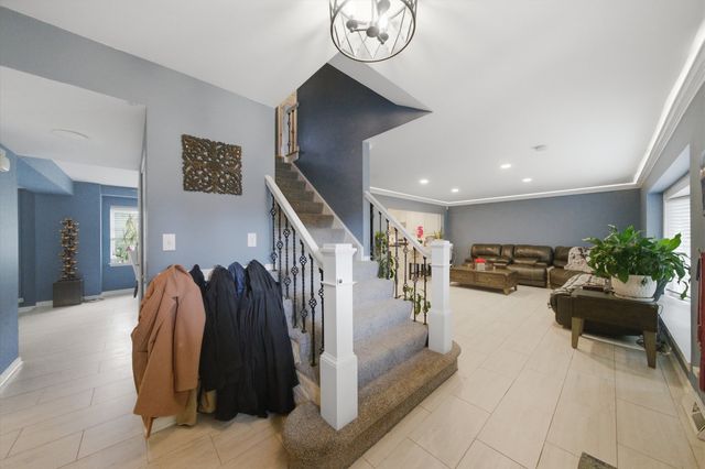 626 E Golf Road, Libertyville, IL 60048