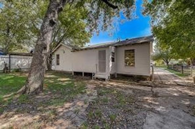 7729 Hillard Drive, Dallas, TX 75217