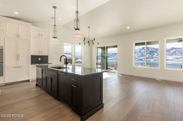 496 E Kayak Drive, Hideout, UT 84036