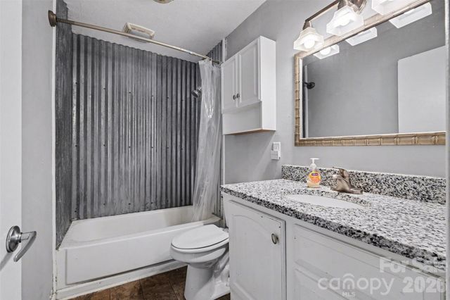 2230 Kenwood Drive, Kannapolis, NC 28081