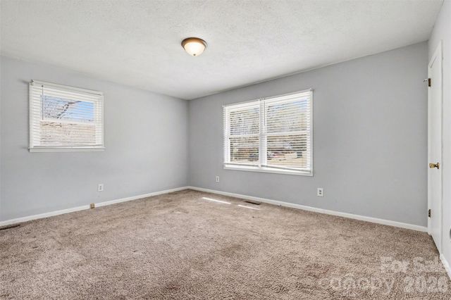 2230 Kenwood Drive, Kannapolis, NC 28081