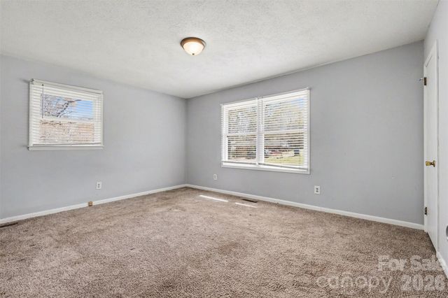 2230 Kenwood Drive, Kannapolis, NC 28081