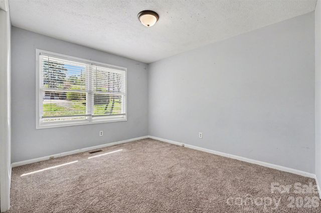 2230 Kenwood Drive, Kannapolis, NC 28081