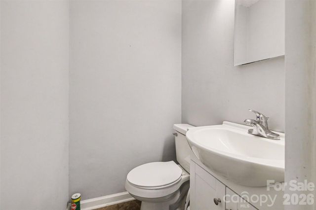 2230 Kenwood Drive, Kannapolis, NC 28081