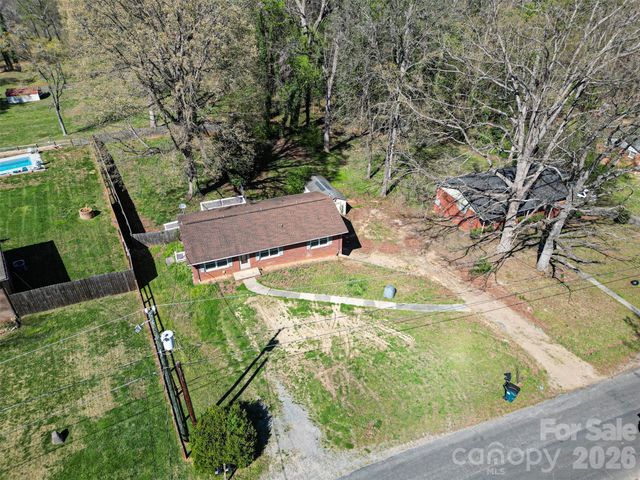 2230 Kenwood Drive, Kannapolis, NC 28081