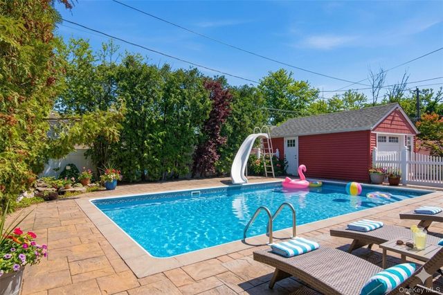 268 Curtis Avenue, Carle Place, NY 11514