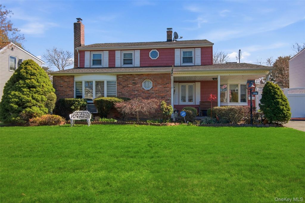268 Curtis Avenue, Carle Place, NY 11514