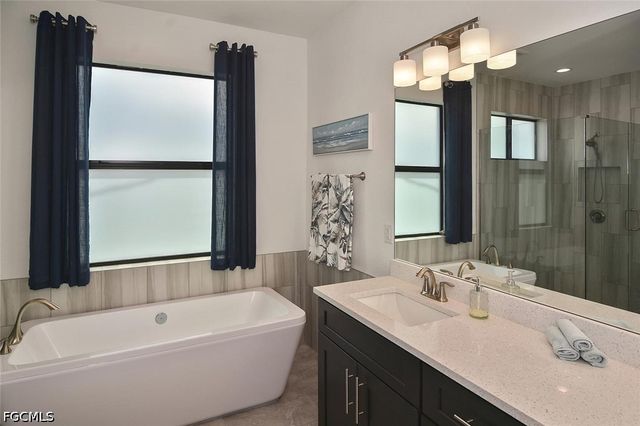 4129 SW 14th AVE, Cape Coral, FL 33914