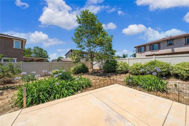 13180 Quarter Horse Drive, Eastvale, CA 92880