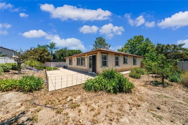 13180 Quarter Horse Drive, Eastvale, CA 92880