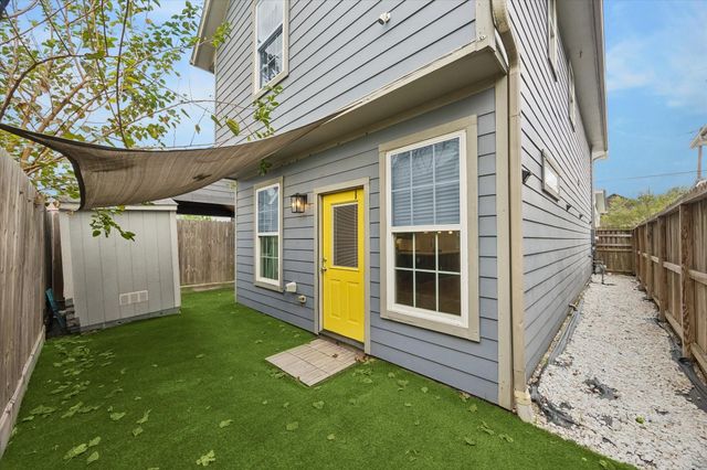 761 E 33rd Street, Houston, TX 77022