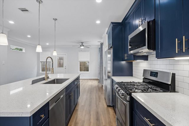 761 E 33rd Street, Houston, TX 77022